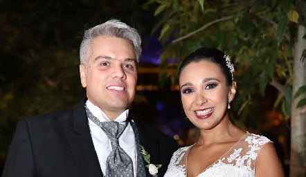  Guillermo González y Pamela Tomás Obrador, ya son esposos.