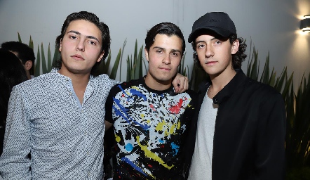 Huicho Nava, Rodrigo Pardo y Mau Cohen.