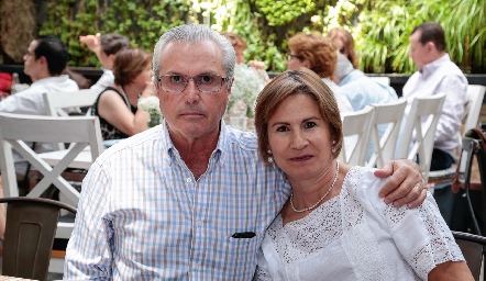 Claudio Meade y Carmen Andrés de Meade.