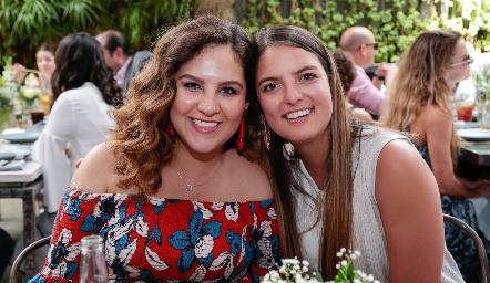  Sofía Cárdenas y Gabriela González.