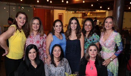  Tessy Gordoa, Cuca Arauz, Laura Álvarez, Andrea Lorca, Coco Leos, Natalia Sáenz de Gordoa, Martha Aldrett, Claudia Álvarez y Adriana González.