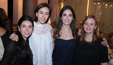 Cristina Lorca, Midori Barral, Andrea Lorca y Tere Del Valle.