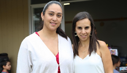  Alejandra Olivo y Mariana Elías.