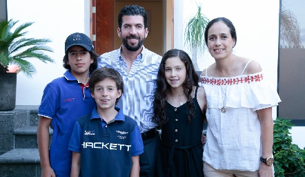  Familia Almazán Vallejo.