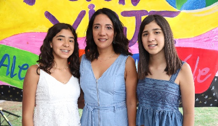  Sofía Espinoza, Malena Sánchez y Mariel Espinoza.