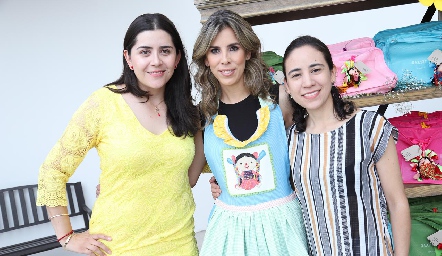  Martha Centeno, Sara Guzmán y Elvira Campos.