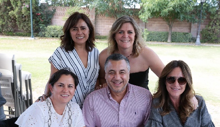 Laura Acosta, Martha Malo, Claudia Ávila, Alejandro Villasana y Claudia Toledo.