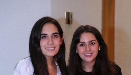  Mariana Rodríguez y Vicky Álvarez.