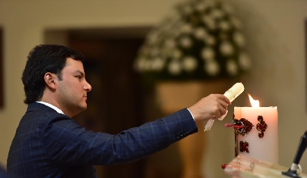  Compartiendo la Luz de Cristo.