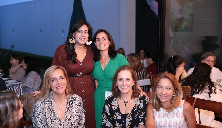 María Berrueta, Carmen Zapata, Mimí Hinojosa, Mónica Dorador y Alicia de la Rosa.