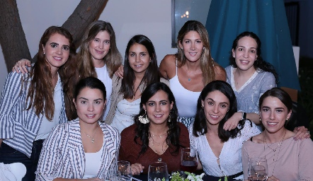 Pily Castañón, Araceli Palau, Bety Lázaro, Martha de la Rosa, Sofía Torres, Gaby Díaz Infante, María Berrueta, Adri de la Maza y Ana Gaby Ibarra.