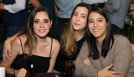  Sofía Ascanio, Isabel Albas y Paulina Hinojosa.