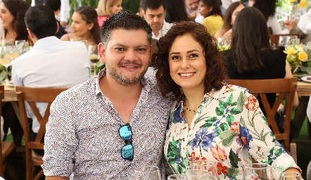  Carlos Alfaro y Carolina Quezada.