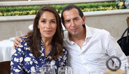 Gianella Limón y Juan Manuel Espinosa.