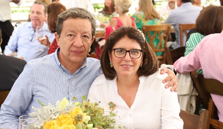  Roberto Ruelas y Alicia Zermeño.