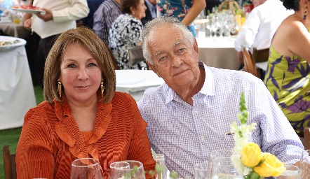  Yolanda y Ángel Mario Valdés.