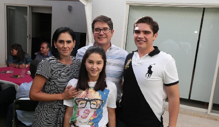  Familia Álvarez Dávalos.