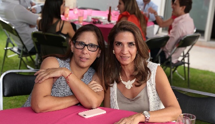  Adriana Rodríguez y Lourdes Velázquez.