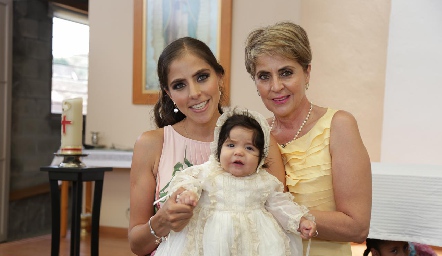  3 Generaciones, María José Torrescano, Keny Anaya y María Andrea.