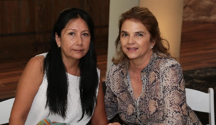  Leticia Ruiz y Luz María Márquez de Ruiz.