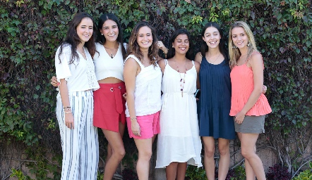  María Cueli, Daniela Mares, Sofía Loredo, Ceci Sánchez, Juli Contreras y Faustina Villarreal.