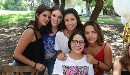  Ánika, Fern Alexa, Carlota y Pau.