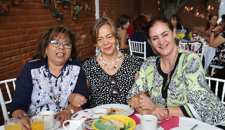  Carmelita Vázquez, Chela Berrones y Ana Villalobos.