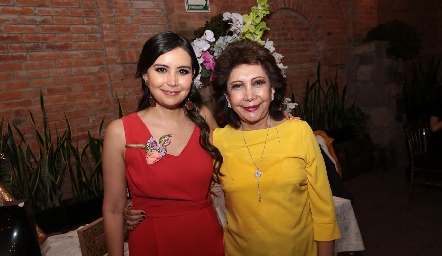 Erika Guizar y Gladys Sánchez.