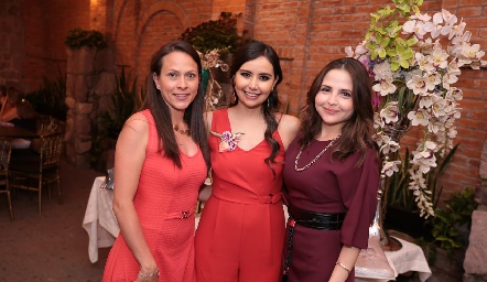 Miriam Hernández, Erika Guizar y Karen Hurtado.