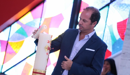  Jorge González.