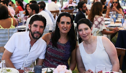  Mario Mercado, Sandra Villasuso y Ana Sofía Marti.