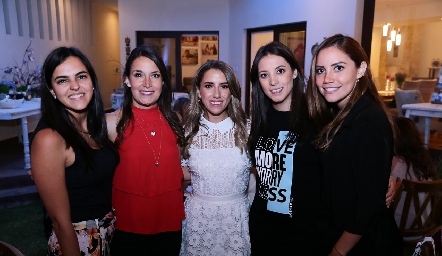Elsa Espinosa, Fer Atisha, Ana Gaby Ibarra, Regina Soberón y Cristina Ramos.