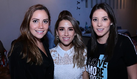  Cristina Ramos, Ana Gaby Ibarra y Regina Soberón.