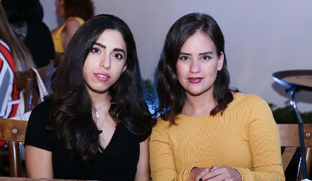  Ana Karen Ibarra y Laura Benítez.