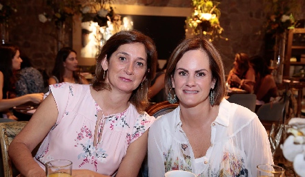  Mónica Leal y Rocío Gómez.