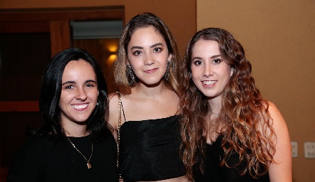  Ceci García, Bárbara Mahbub y Mónica Torres.