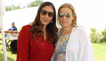  Mónica Abud y Mariana Torres.