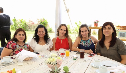  Rosy Reyes, Lula Enríquez, Yuya González, Mónica Portillo y Mónica Sánchez.