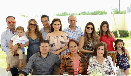  Familia Ponce.