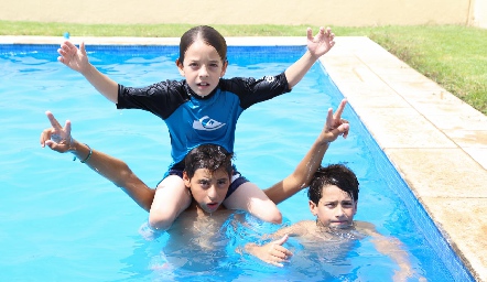  Rodrigo, Alejandro y Sergio.