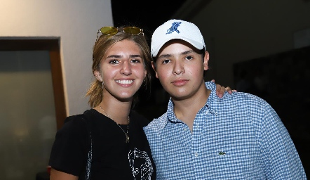  Alejandra Almaguer y Gabriel Valle.