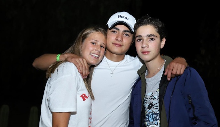  Isa, Pato y Eduardo.