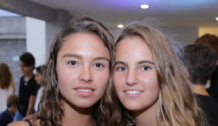  Alexa Heinze y Camila de la Garza.