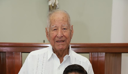  Jerónimo con su abuelo.