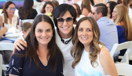  Maribel Alcorta, Silvia Noriega y Marijó Ejarque.