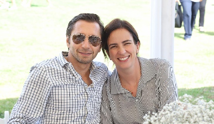 Mateo Conde y Ale Güemes.