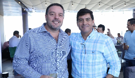  Héctor Morales y Javier Dávila.