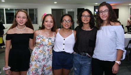  María, Silvana, Montserrat, Joanna y Paola.