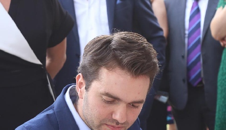  Ricardo Espinosa.
