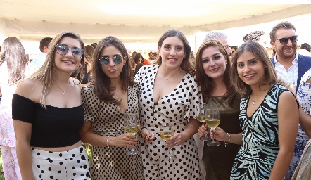 Amigas de la novia.